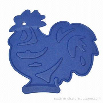 Cock-shaped silicone trivet, sized 21.5x21cm